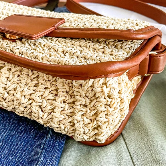 LOFT shoulder bag. - Picture 4 of 15